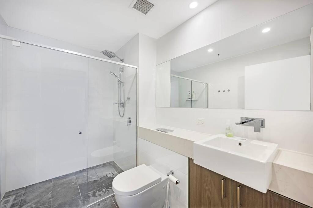 Convenient 3br Close To Airport & Mascot Station Apartment *